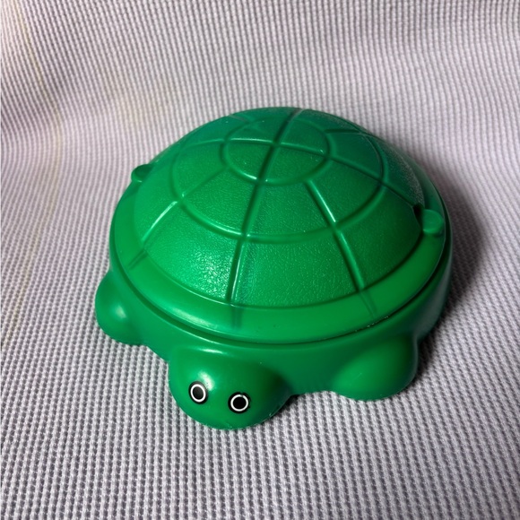 Vintage little tikes dollhouse Turtle Sandbox w lid 6” HTF - Picture 1 of 4